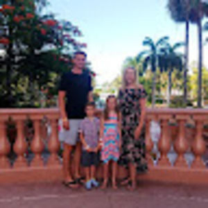 Meet your Posher, Elizabeth